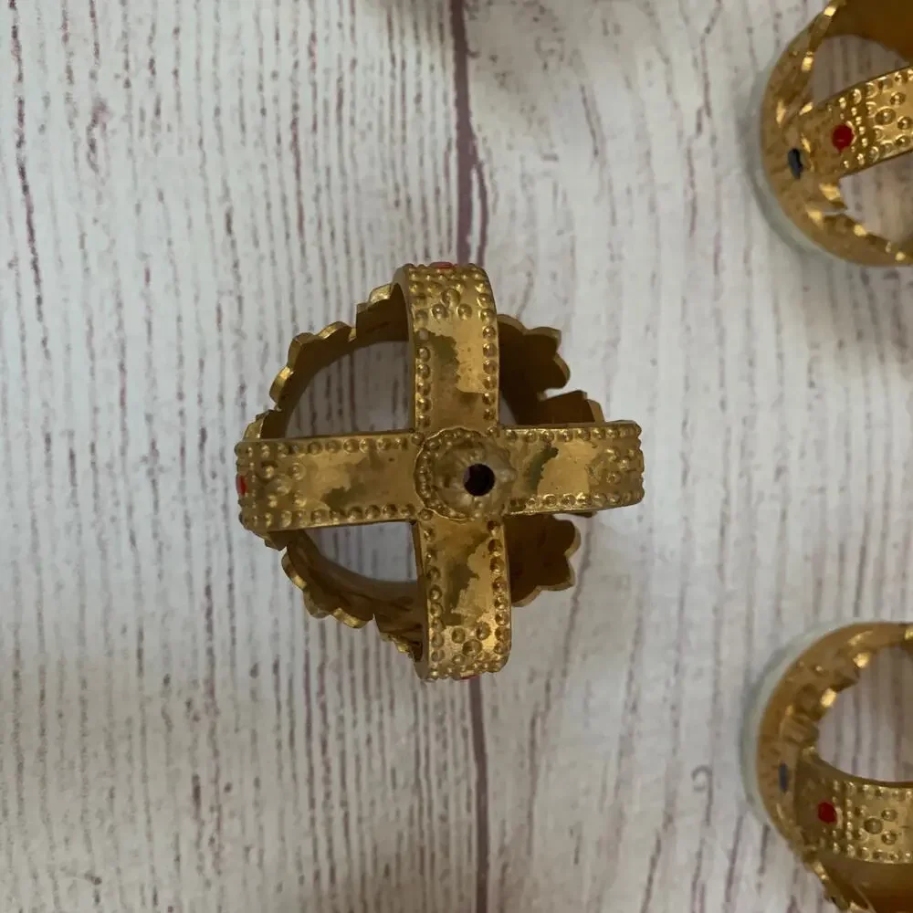 Vintage Wilton Gold King Crown Cake Toppers Set of 6 Cupcake Candle Holders